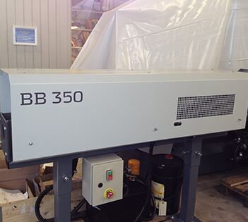 Lamač brikiet BB350