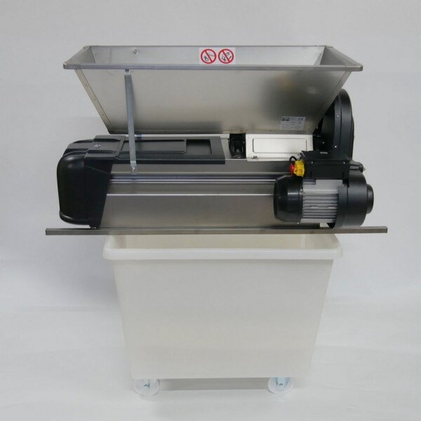 Odstopkovač hrozna – s motorom