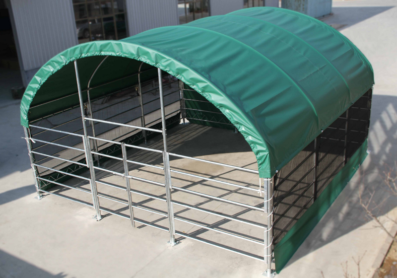 PRÍSTREŠOK PRE ZVIERATÁ 8 M X 8 M 900G/M2