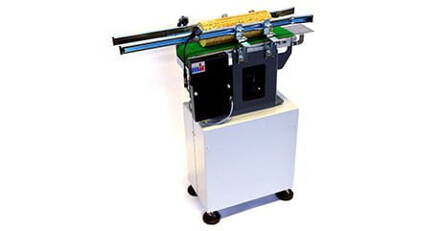 Vážiace zariadenie na brikety