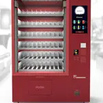 Automat na nápoje alebo občerstvenie Automat na nápoje alebo občerstvenie