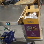 Poloautomatická plnička pre bag in box, 30 l/min